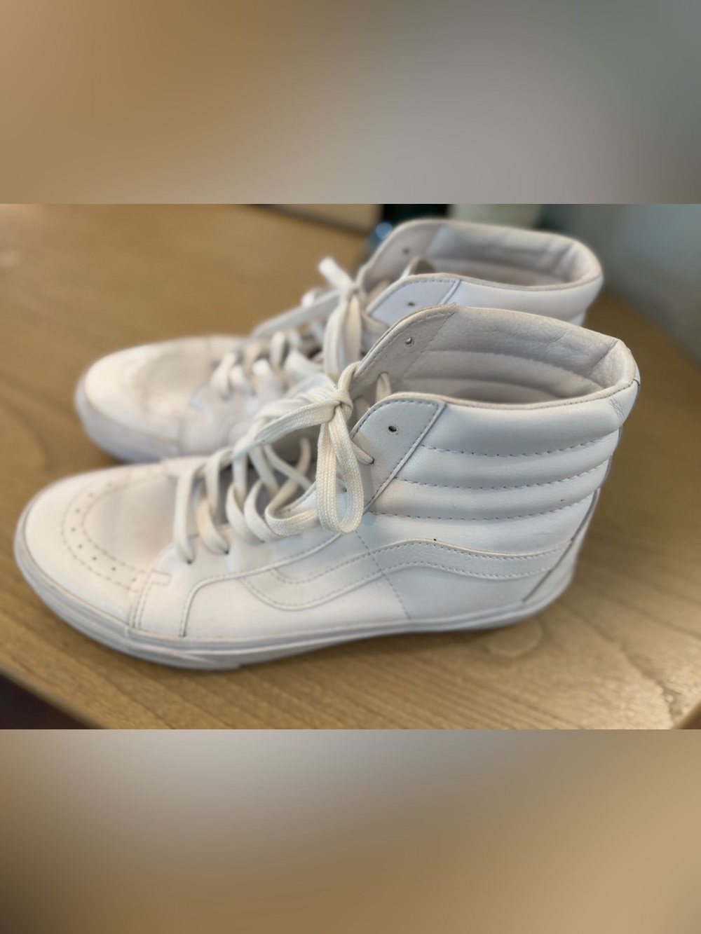 Vans mens leather White High-Top Skate Sneakers 9